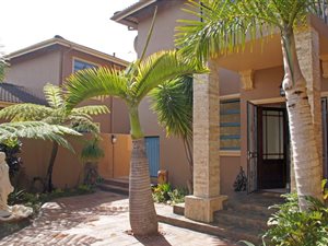 4 Bed Townhouse in Southbroom