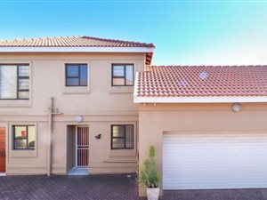 3 Bed Apartment in Edendale