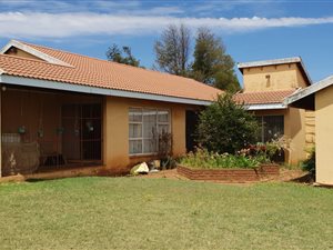 1.7 ha Farm in Krugersdorp Central