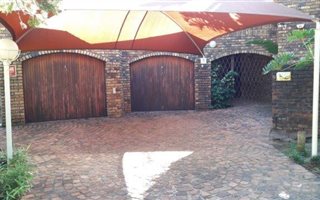 2 Bedroom House in Erasmusrand