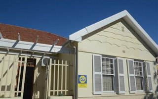 100 m² Commercial space in Mill Park