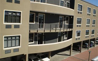 65 m² Office Space in Century City