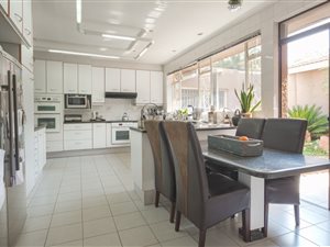 4 Bed House in Senderwood