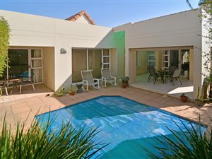2 Bed House in Cedar Lakes