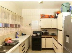 2 Bed Apartment in Hillbrow