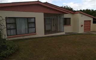 3 Bedroom House in Van Riebeeck Heights