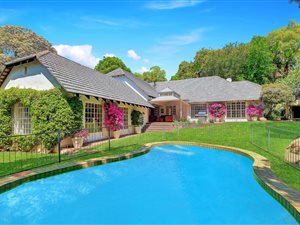 5 Bed House in River Club