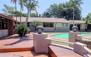4 Bedroom House in Waterfall