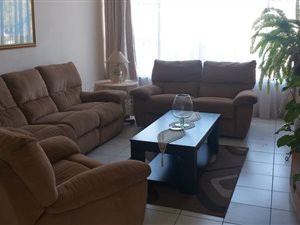 2 Bed Flat in Rosettenville