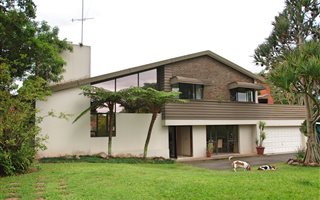 3 Bedroom House in Woodside