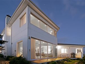 5 Bed House in Yzerfontein