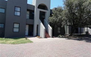 2 Bedroom Apartment in Marais Steyn Park