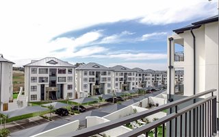 1 Bedroom Apartment in Modderfontein