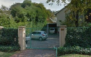 4 Bedroom House in Victory Park
