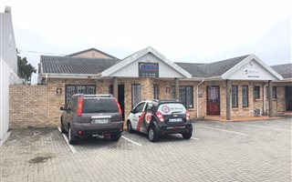 72 m² Office Space in Newton Park