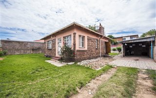 2 Bedroom House in South Hills