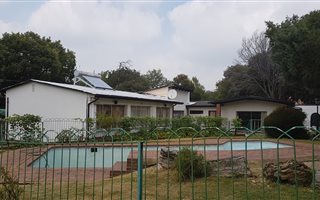 4 Bedroom House in Lombardy East
