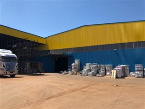 10126 m² Industrial space in Mapleton