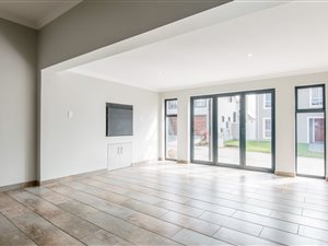 3 Bed House in Kraaibosch