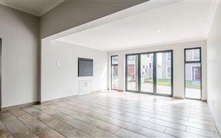 3 Bedroom House in Kraaibosch