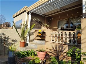 3 Bed Townhouse in Hennopspark