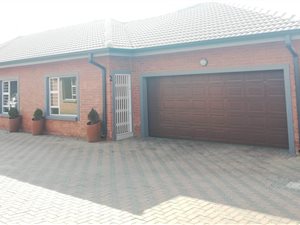 3 Bed Cluster in New Redruth