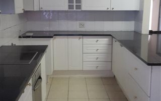 4 Bedroom House in Eldoraigne
