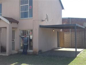2 Bed Townhouse in Vanderbijlpark CW5