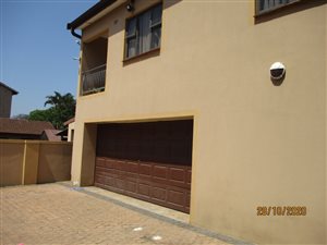12 Bed House in Montclair