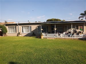 3 Bed House in LesMarais