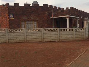 3 Bed House in Lenasia
