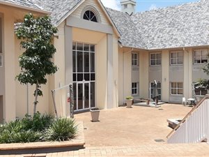 194 m² Office Space in Bryanston