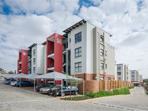 2 Bed Apartment in Fourways Gardens