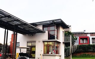 2 Bedroom Townhouse in Midridge Park