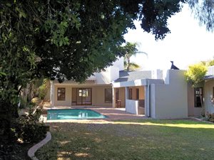 5 Bed House in Kyalami Estate