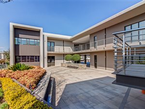 160 m² Office Space in Broadacres