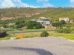 974 m² Land available in Robberg Ridge