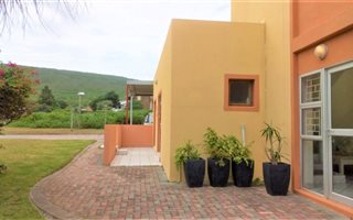 4 Bedroom House in Beachview