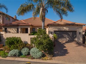 3 Bed House in Honeydew Manor
