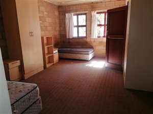 1 Bed Apartment in Brandwag