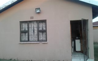 1 Bedroom Flat in Empangeni