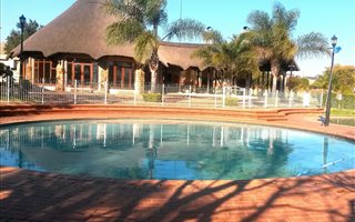 2 Bedroom Apartment in Mooikloof Ridge