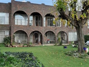 2 Bed Flat in Three Rivers