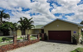 4 Bedroom House in Beacon Bay