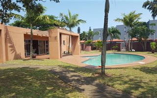 2 Bedroom Apartment in Meerensee