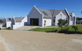 2 Bedroom House in Zevenwacht