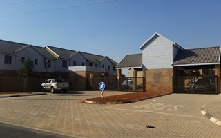 1 Bedroom Apartment in Blue Hills