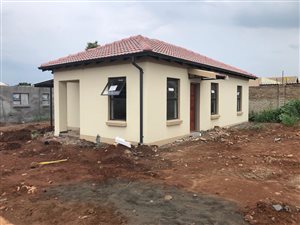3 Bed House in Waterval East