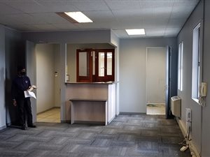 153 m² Office Space in Bruma