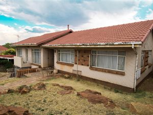 3 Bed House in Linmeyer